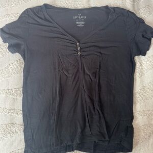 American Eagle Outfitters Black Buttoned Ruched Short Sleeve Tee